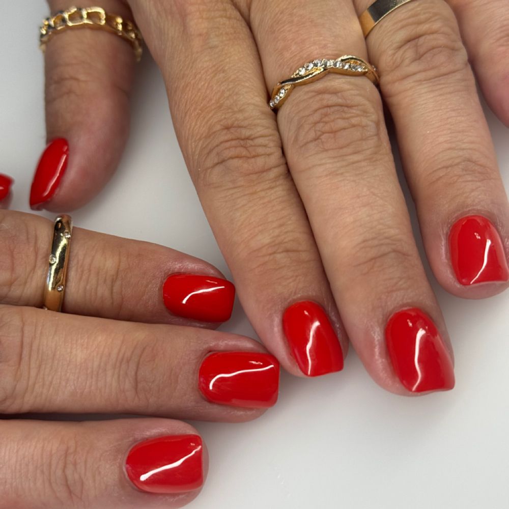 Red gel manicure